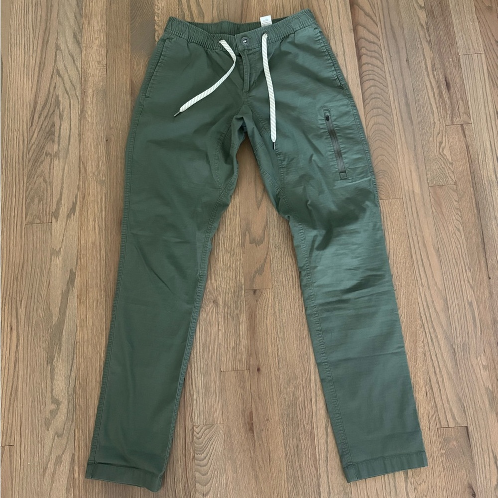 Vuori Green Ripstop Cropped Pants - Picture 4 of 8